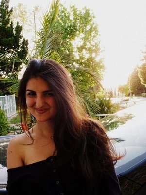 Picture of Jasmine Ashoori
